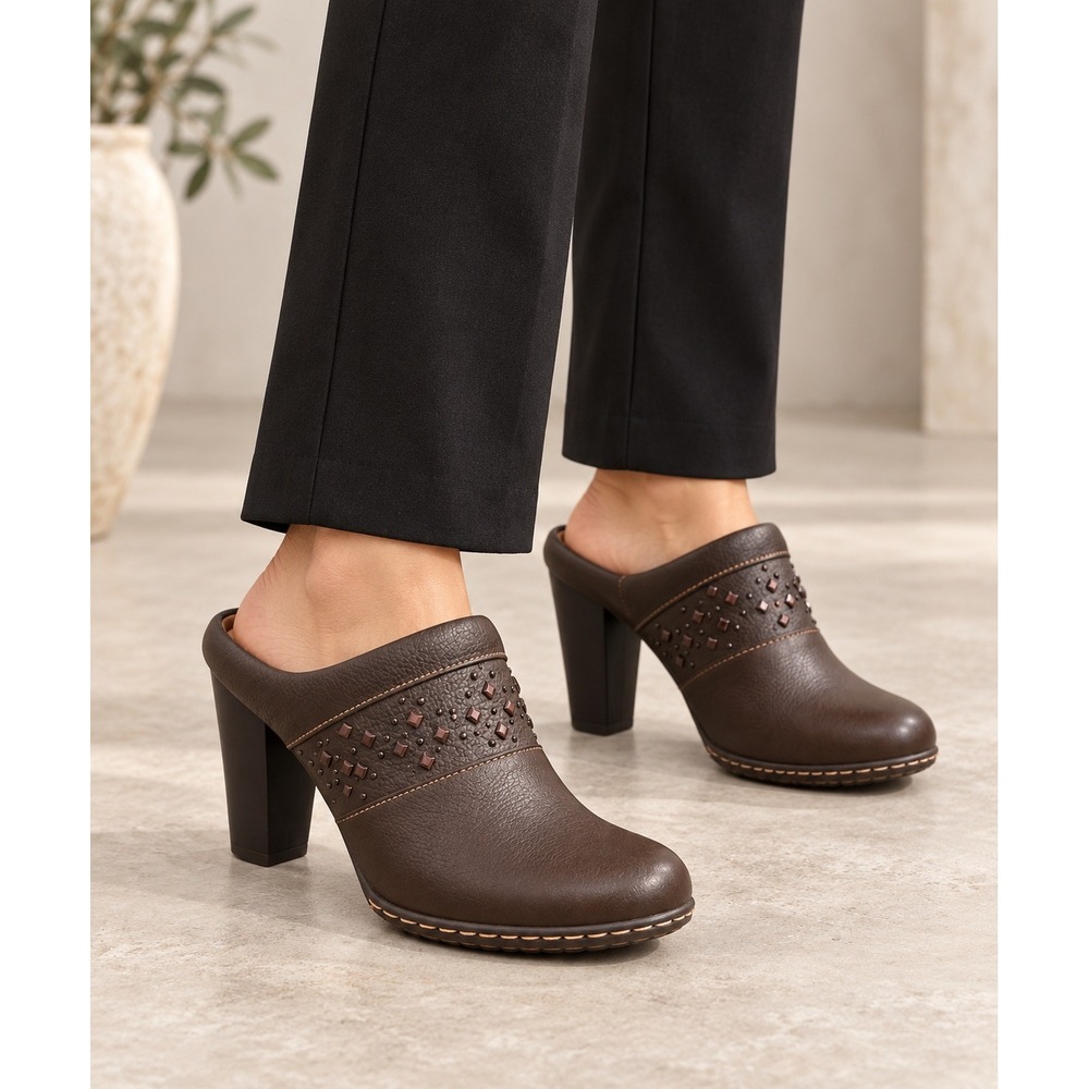 EuroSoft by Sofft Womens Brown Leather Studded Mules Clogs Block Heel 9.5 M